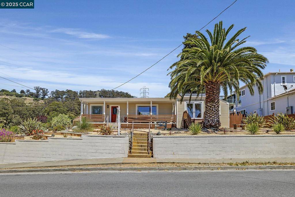 El Cerrito, CA 94530,1034 Navellier St