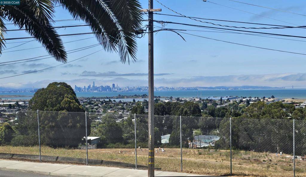El Cerrito, CA 94530,1034 Navellier St