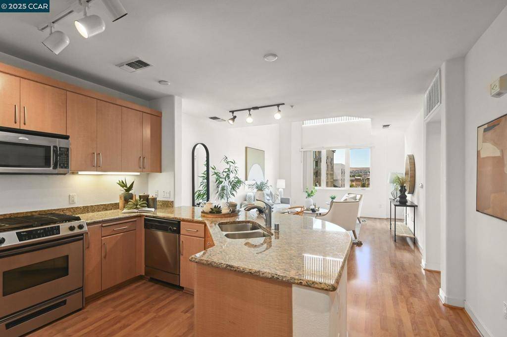 Dublin, CA 94568,5501 De Marcus Blvd #401