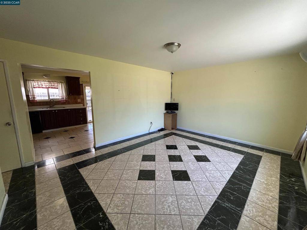 Pittsburg, CA 94565,26 Leeward Way