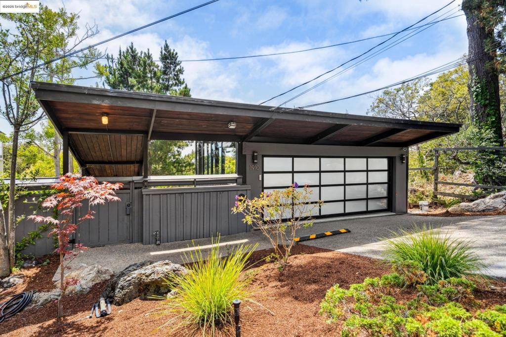 Berkeley, CA 94707,1910 Yosemite Rd