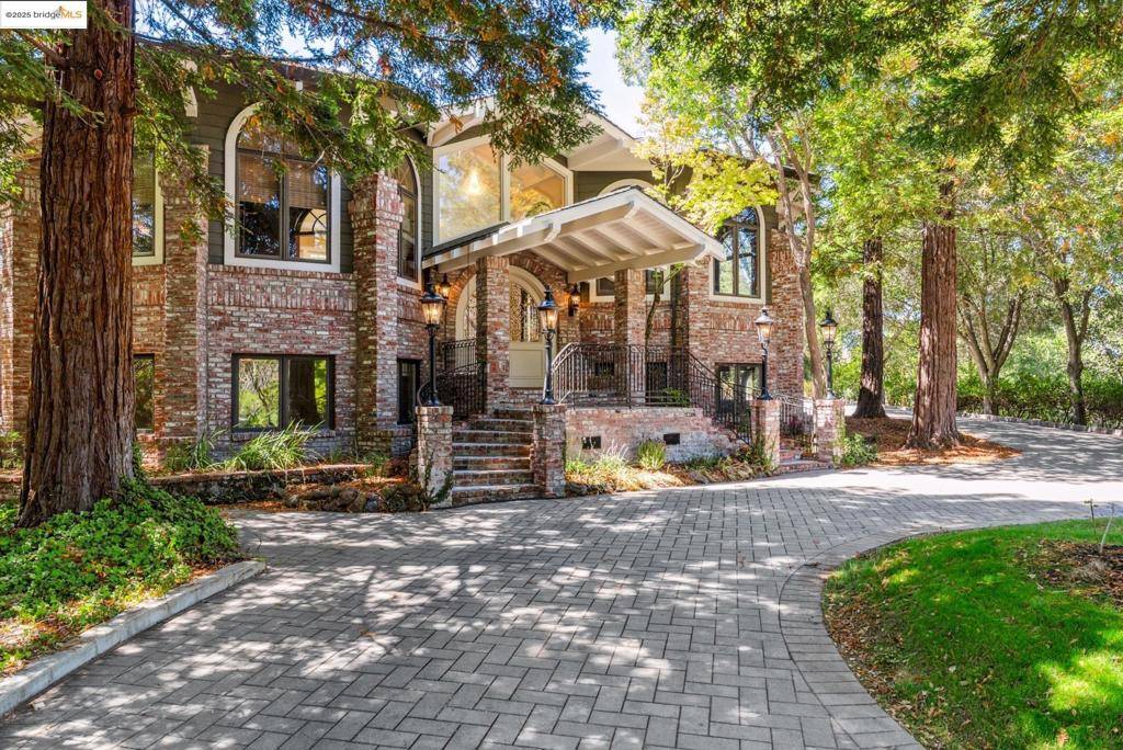 Lafayette, CA 94549,9 Burton Vista Ct