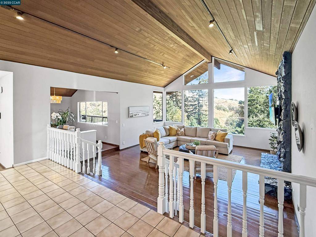 Walnut Creek, CA 94597,130 Hillcroft Way