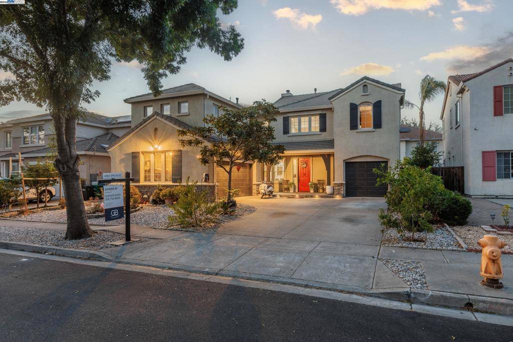 Hayward, CA 94544,332 Arrowhead Way