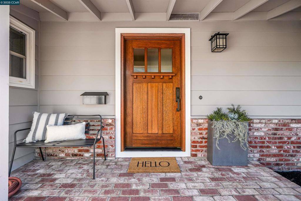 Walnut Creek, CA 94598,2501 Biscay Way