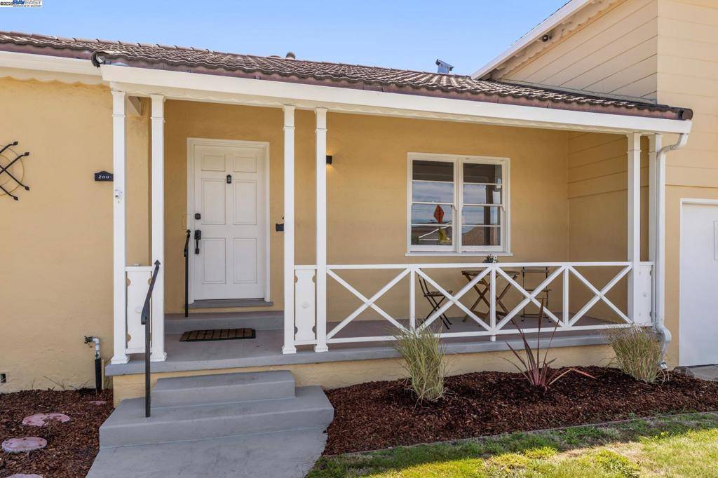 Alameda, CA 94501,200 Santa Clara Ave