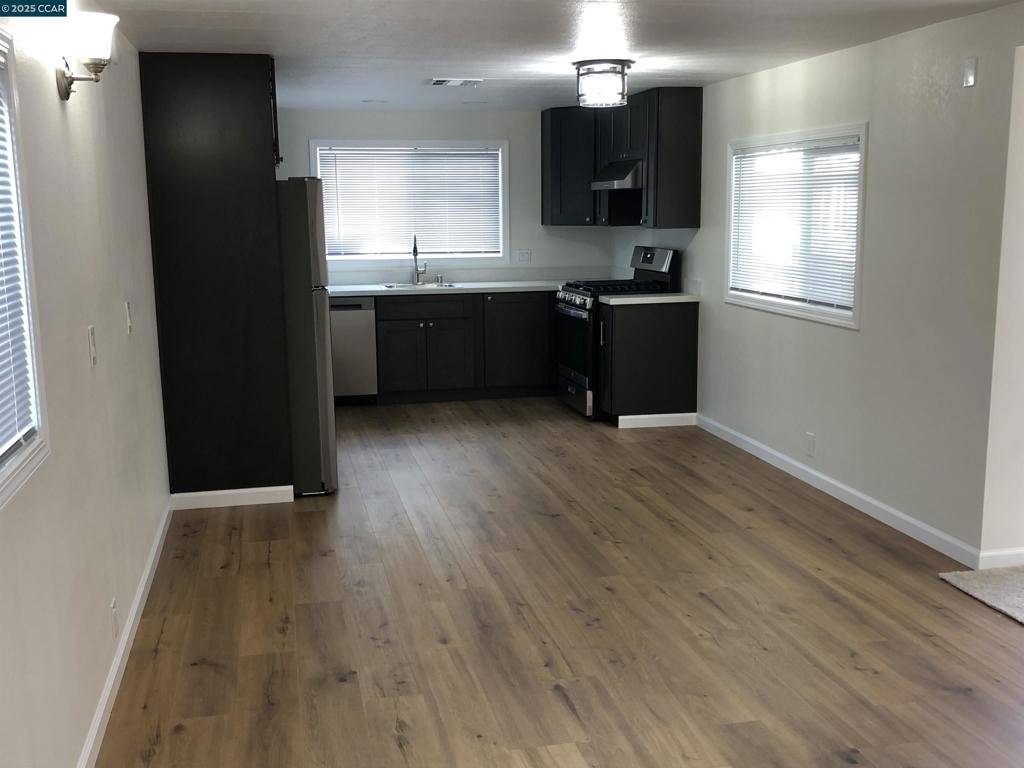 El Sobrante, CA 94803,4556 Appian Way