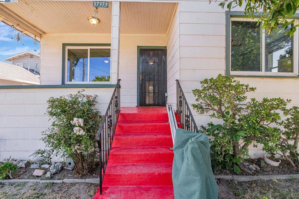 Fremont, CA 94536,37373 3rd St