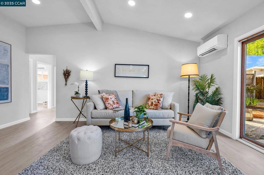 San Rafael, CA 94903,803 Hacienda way