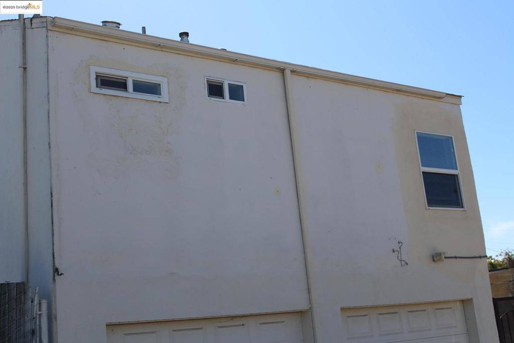 Richmond, CA 94804,261 S 13Th St
