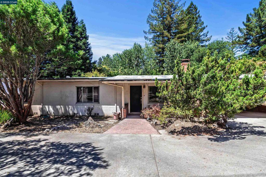Orinda, CA 94563,337 Glorietta Blvd.
