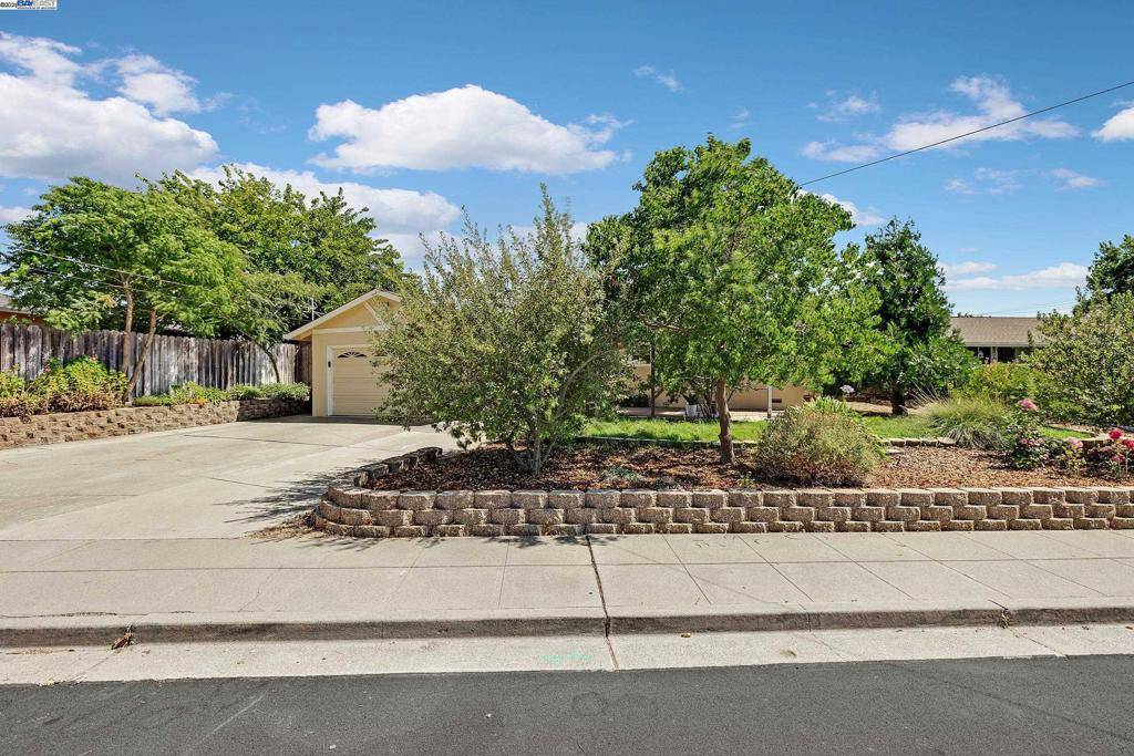 Livermore, CA 94550,765 Moraga Drive