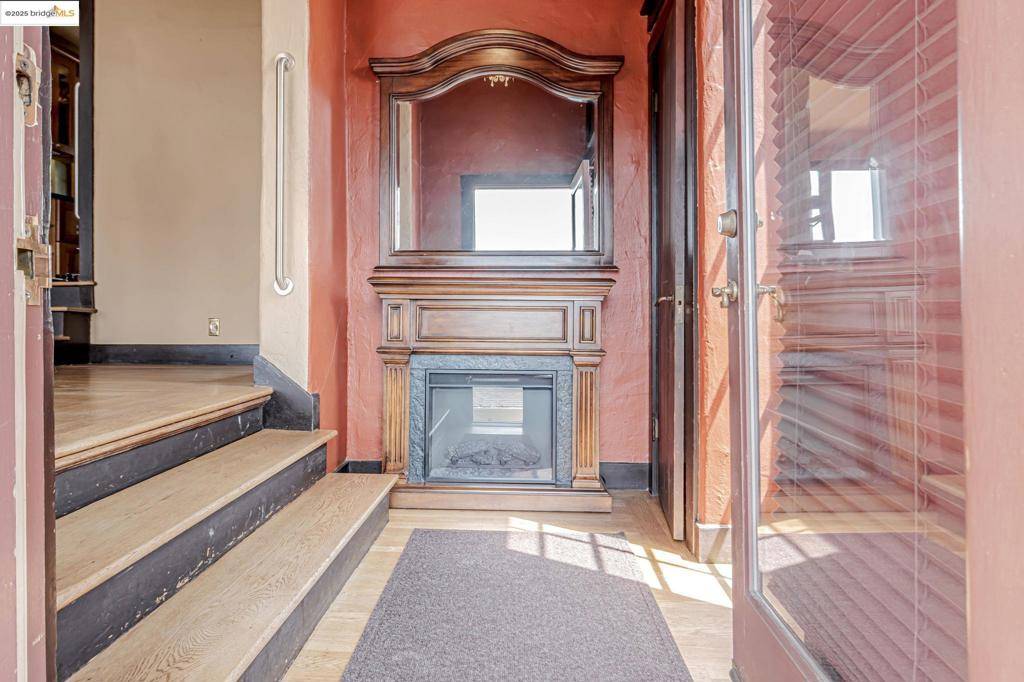 Berkeley, CA 94708,2517 Cedar St