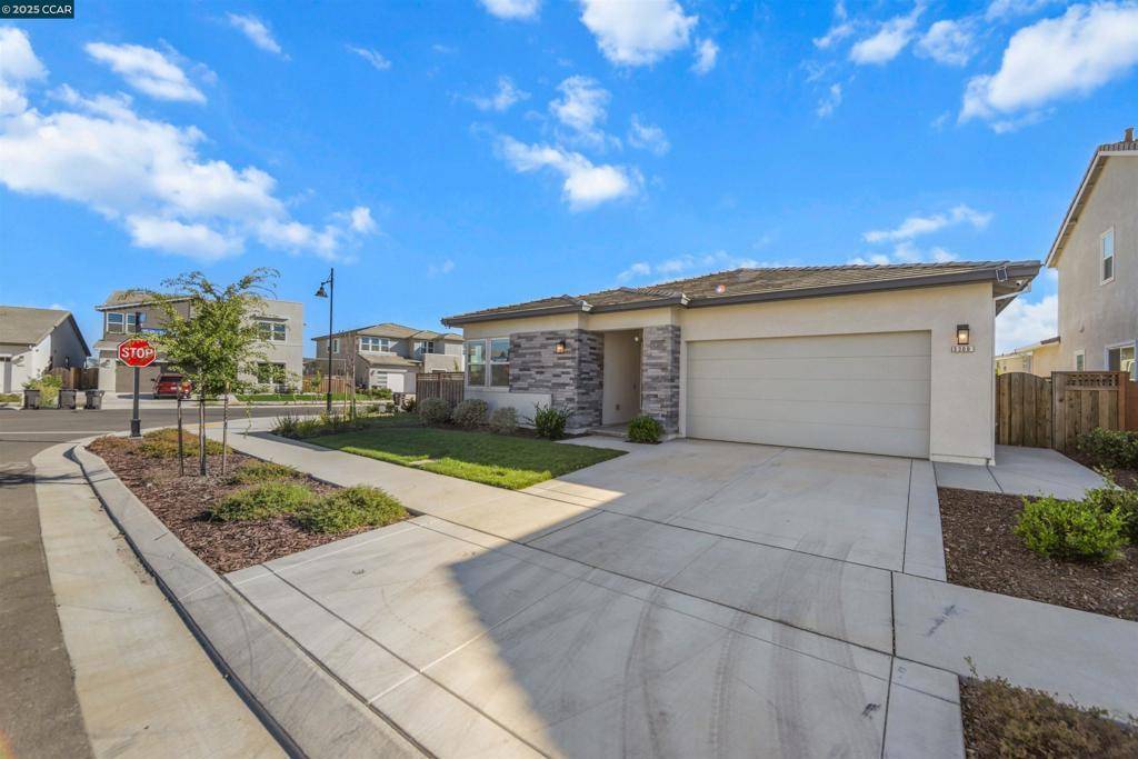 Lathrop, CA 95330,3308 Mayberry St