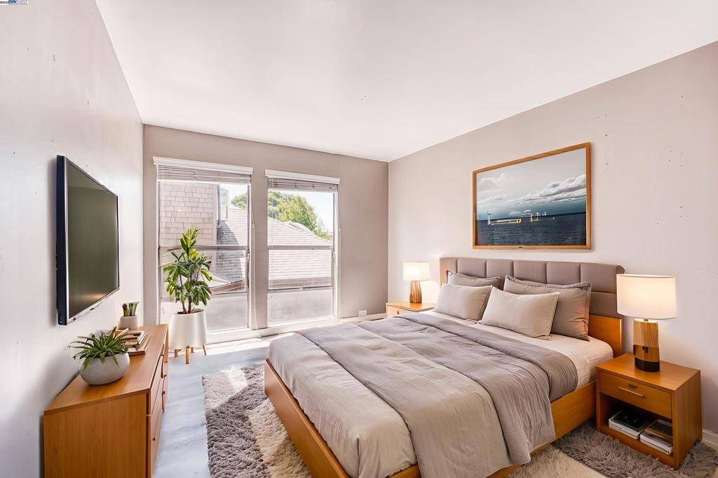 Oakland, CA 94611,3815 Harrison St