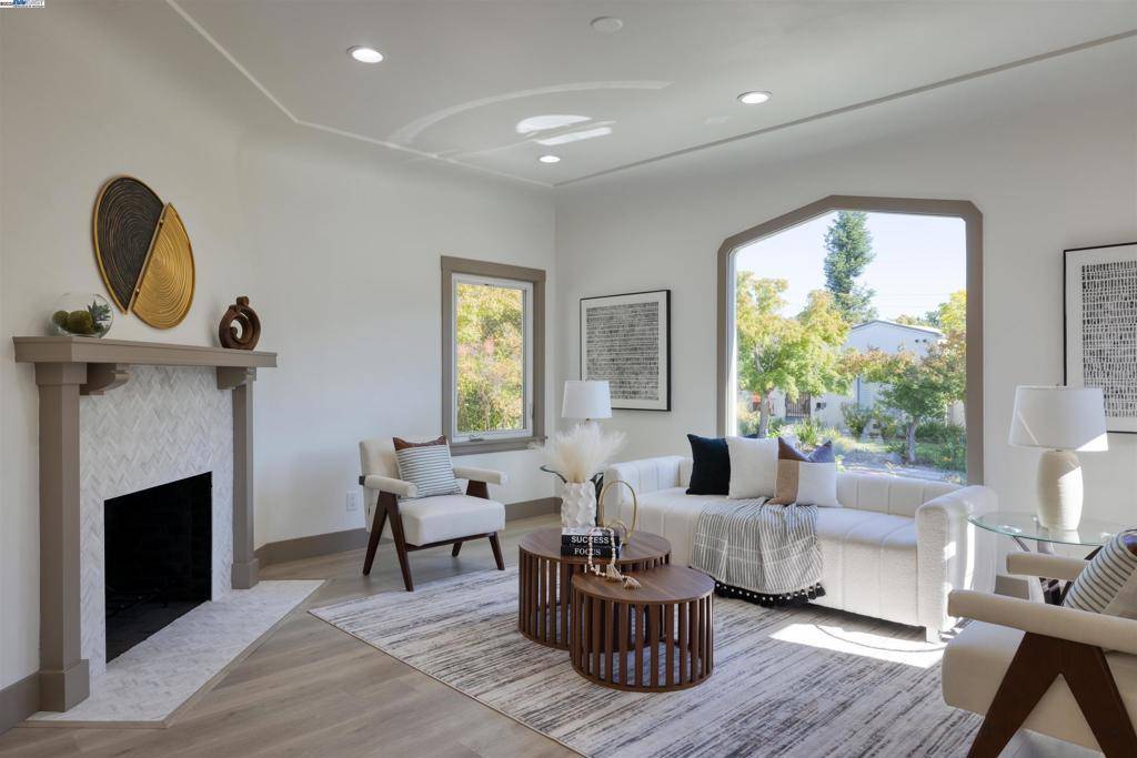 San Anselmo, CA 94960-1508,135 Morningside Drive
