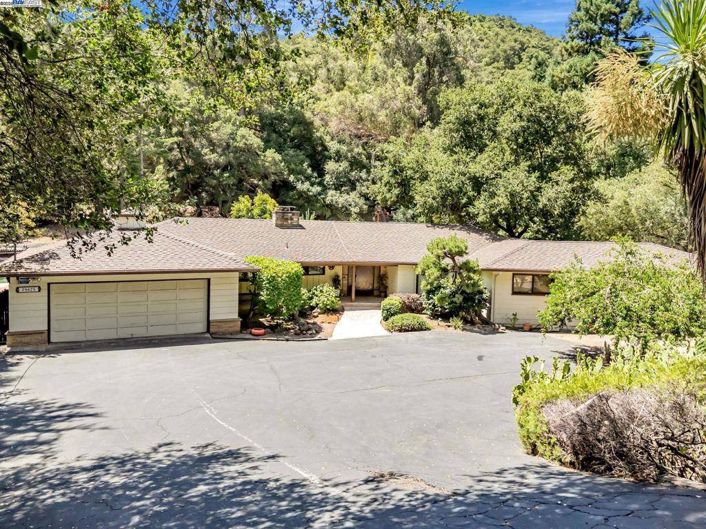 Castro Valley, CA 94552,29625 Palomares Rd