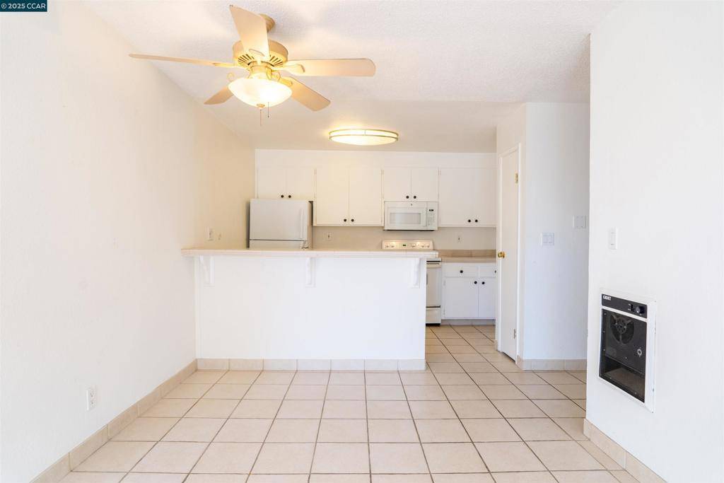 Oakland, CA 94610,466 Crescent St #306