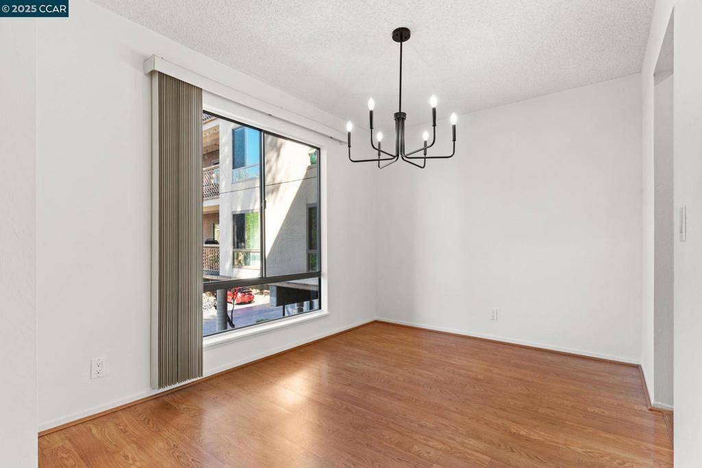 Walnut Creek, CA 94596,470 N Civic Dr #208
