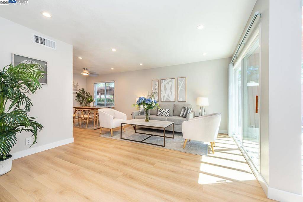 Fremont, CA 94538,4562 Deerfield Ter