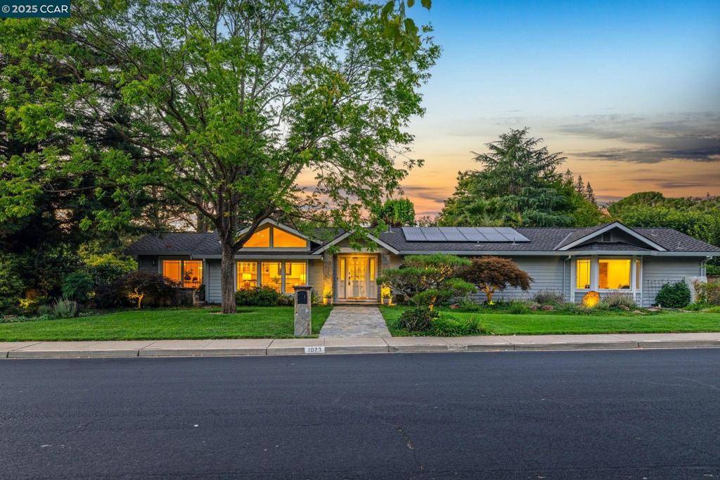 Alamo, CA 94507,1023 White Gate Rd