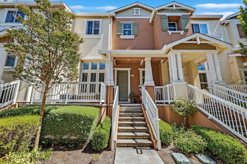 Hayward, CA 94541,200 Old Oak Ln #3