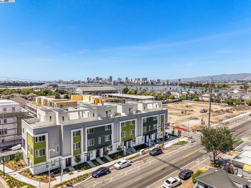Alameda, CA 94501,1660 Clement Avenue