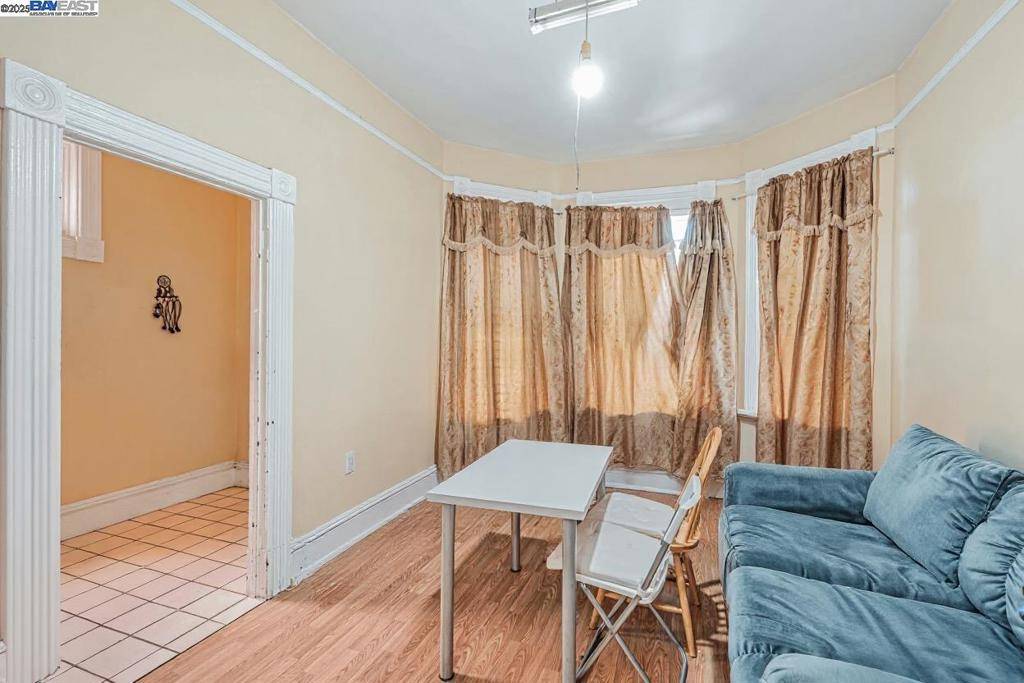 Oakland, CA 94607,2530 Market St