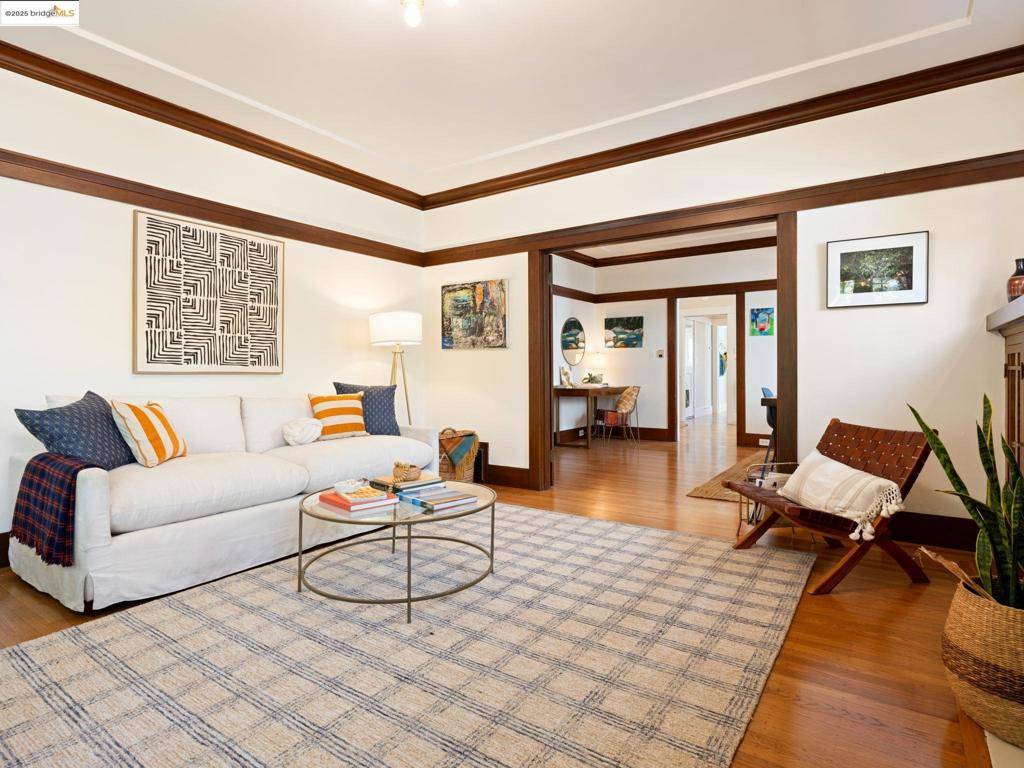 Berkeley, CA 94709,1326 Shattuck Ave #4