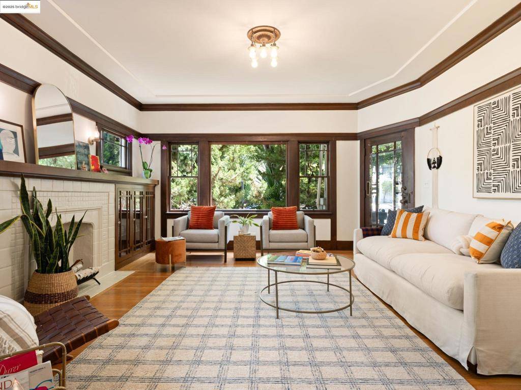 Berkeley, CA 94709,1326 Shattuck Ave #4
