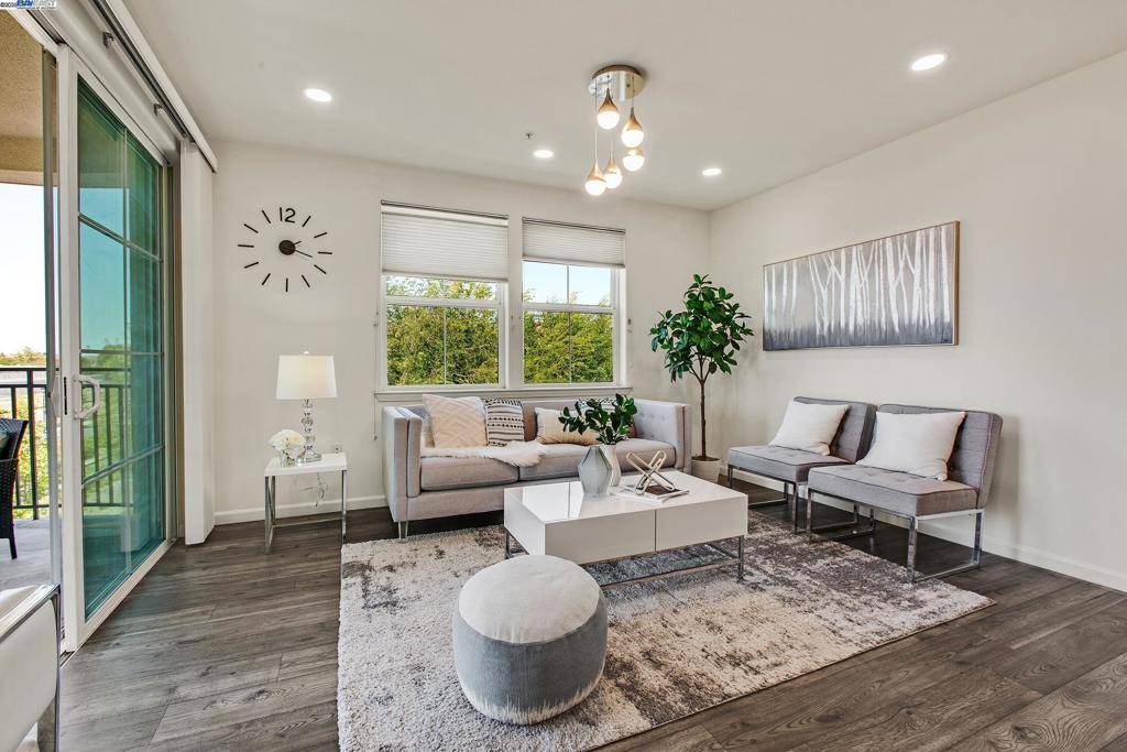 Milpitas, CA 95035,800 S Abel St #303