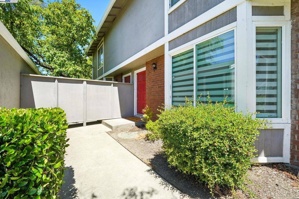 Concord, CA 94518,824 Royal Ann Ln
