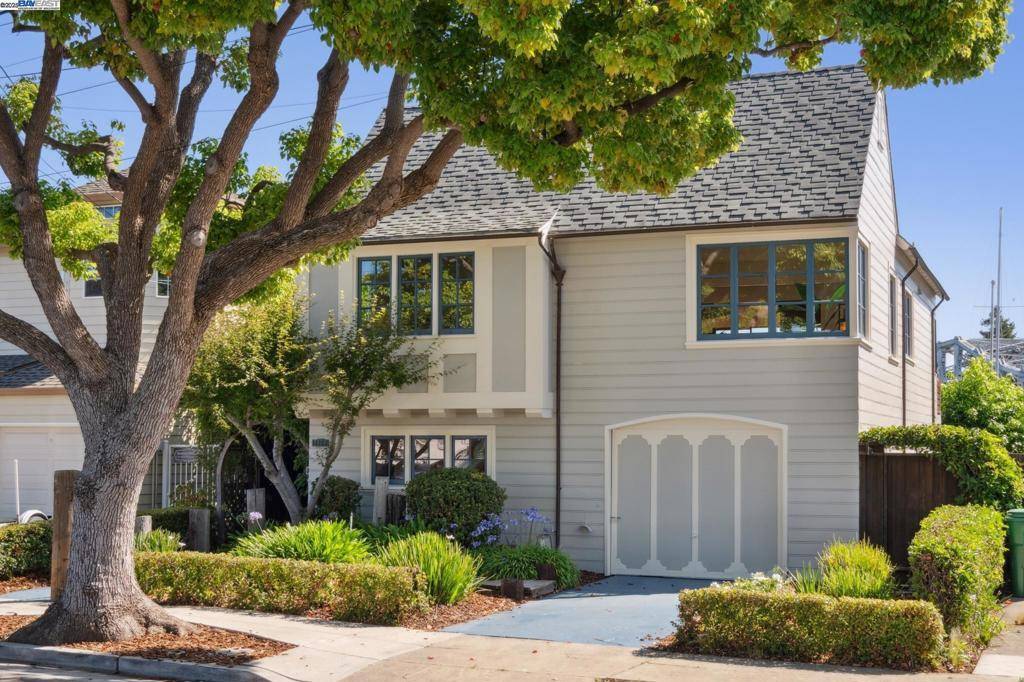 Alameda, CA 94501,3127 MARINA DRIVE
