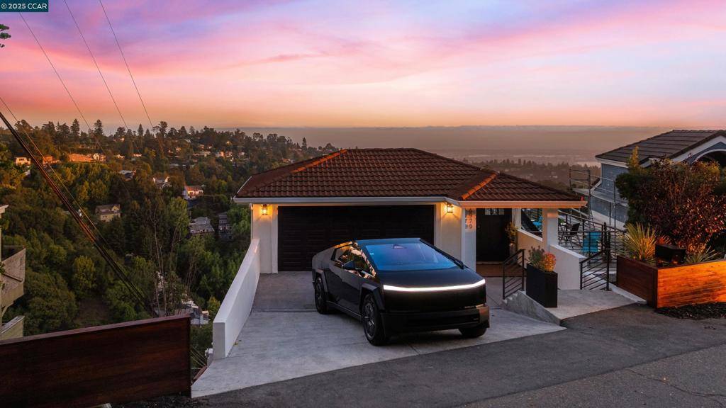 Oakland, CA 94611,6979 Elverton Dr