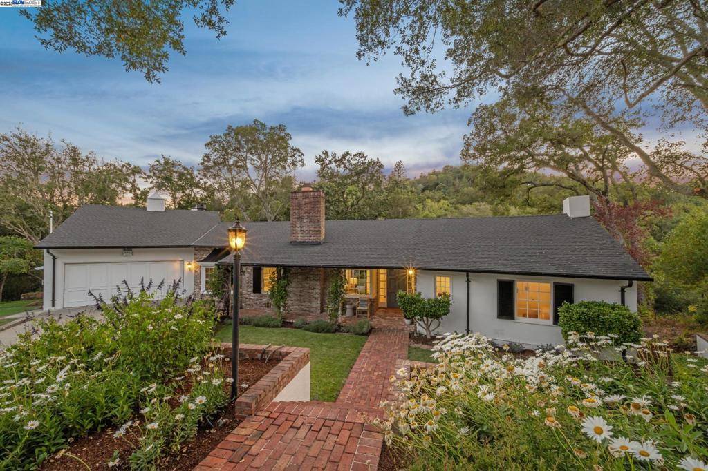 Orinda, CA 94563,11 CRANE COURT