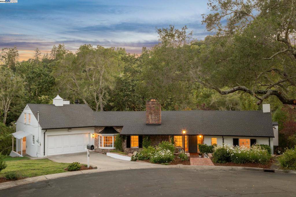 Orinda, CA 94563,11 CRANE COURT