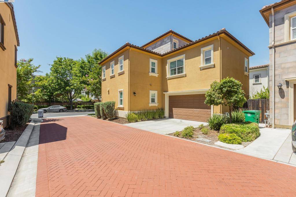San Ramon, CA 94582,3422 Cinnamon Ridge Rd