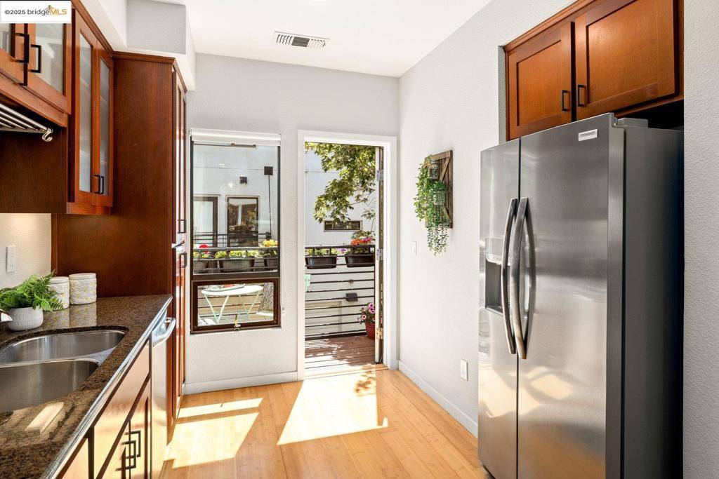 Oakland, CA 94607,1759 14Th St