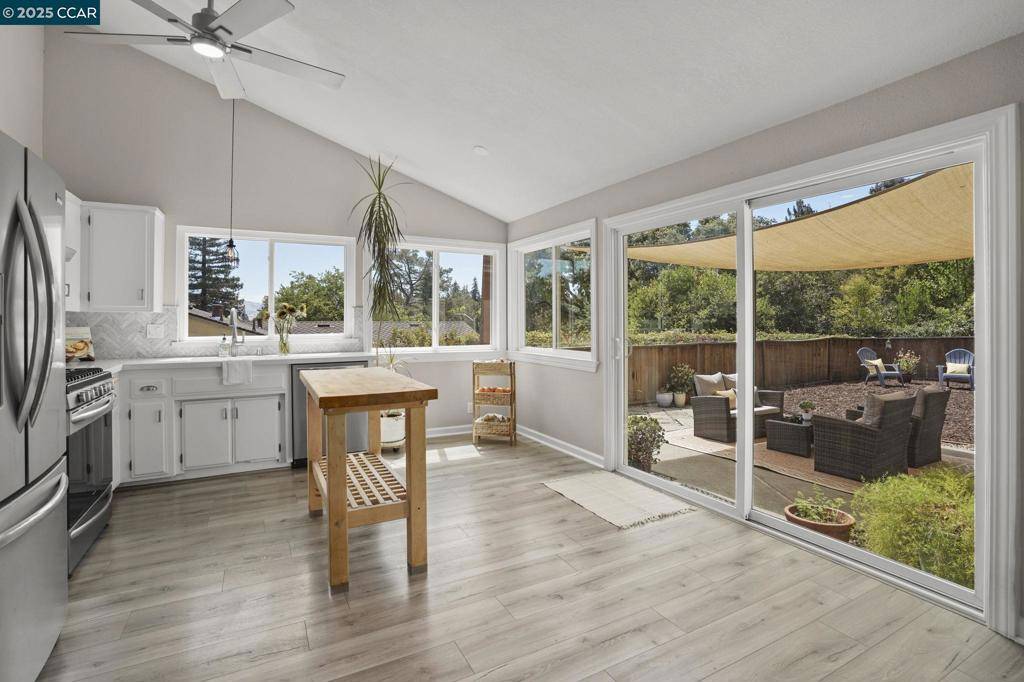 Martinez, CA 94553,711 Sterling Dr