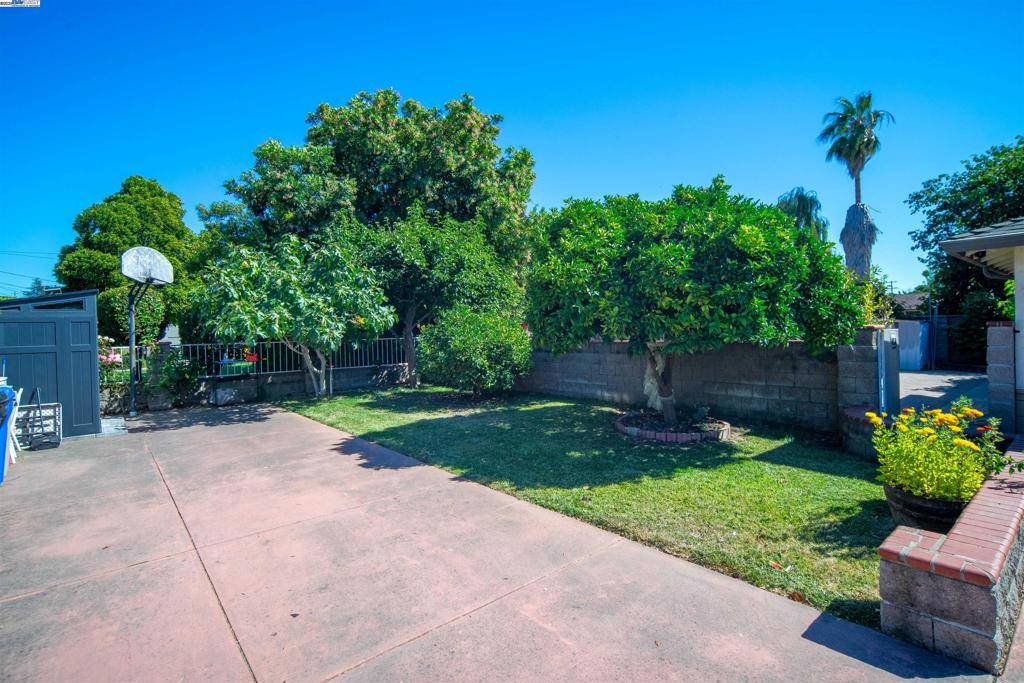 Fremont, CA 94536,37621 Glenmoor Dr