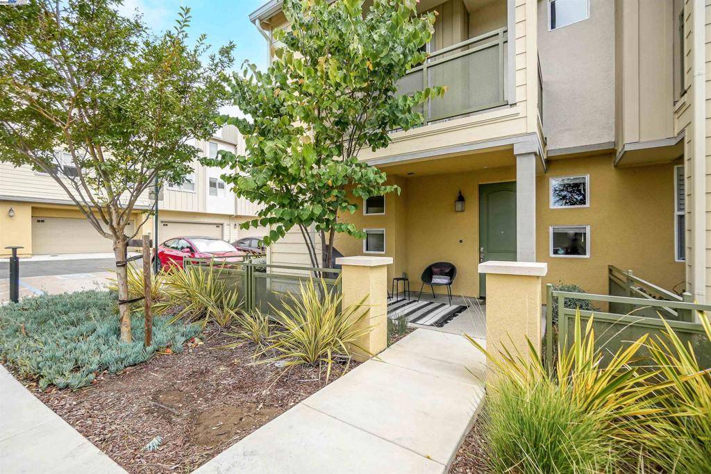 Hayward, CA 94544,26583 Greta Lane