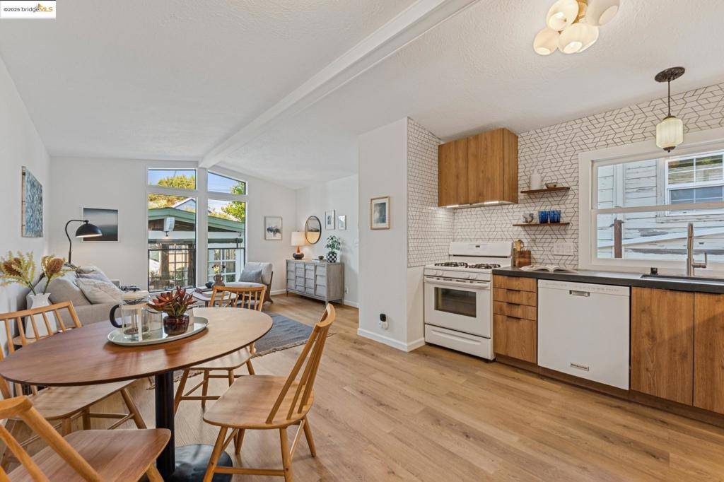 Oakland, CA 94607,350 Henry St