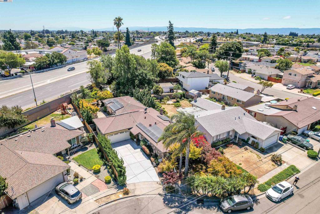 Hayward, CA 94544,512 Teasdale Pl