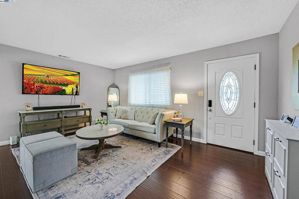 Dublin, CA 94568,7845 Ironwood Dr