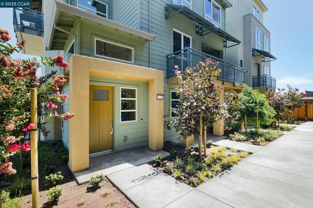 Hayward, CA 94541,27260 Cosmo Ct