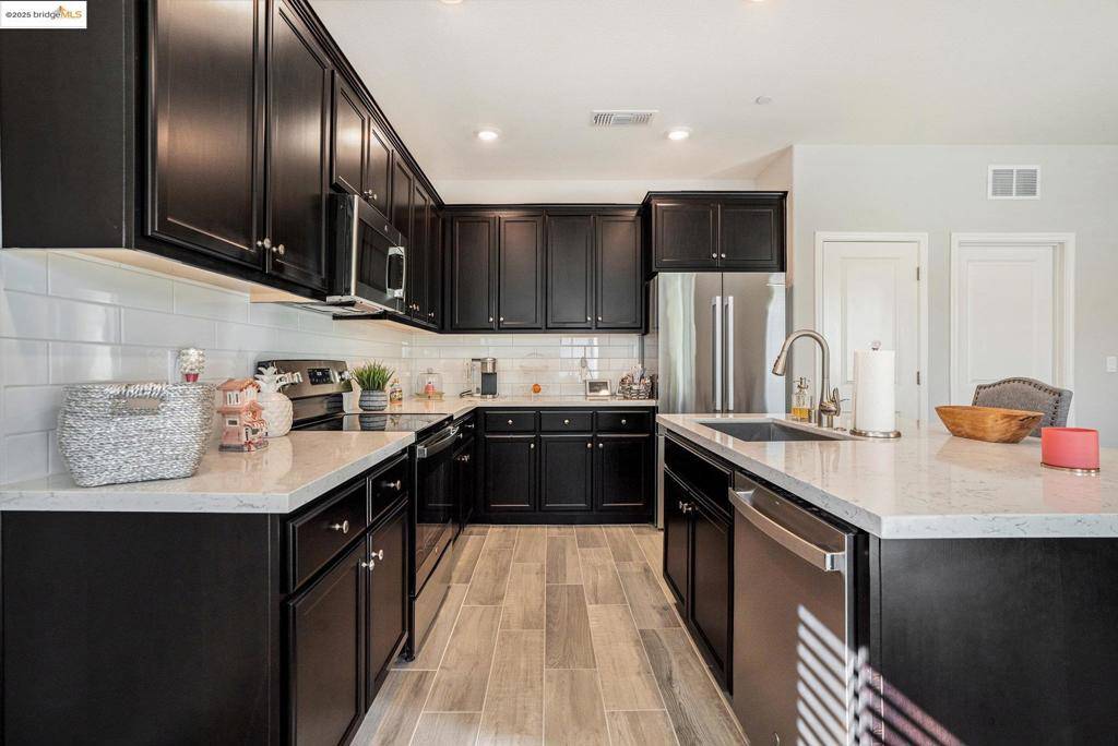 Brentwood, CA 94513,102 Coral St