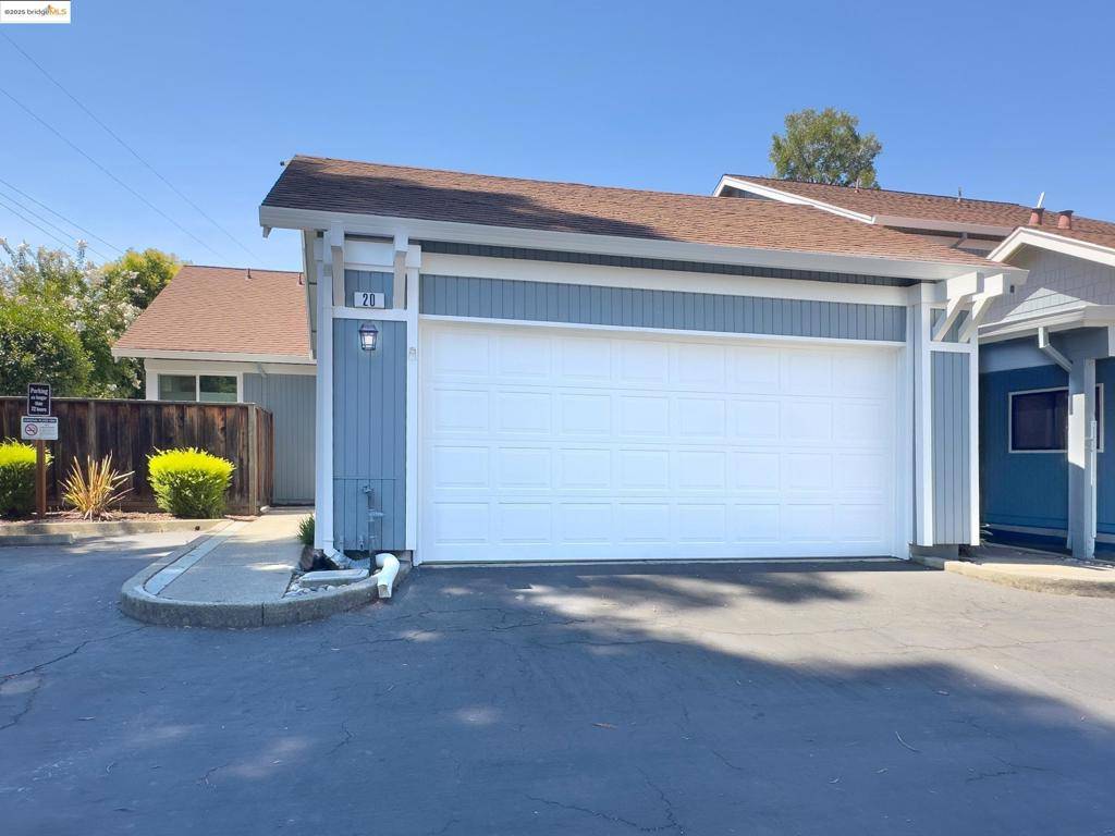 Martinez, CA 94553,20 Donegal Way