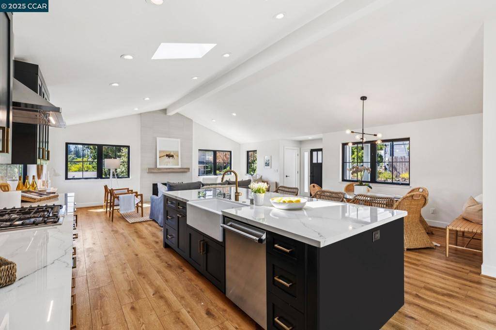 Lafayette, CA 94549,1088 Sierra Vista Way