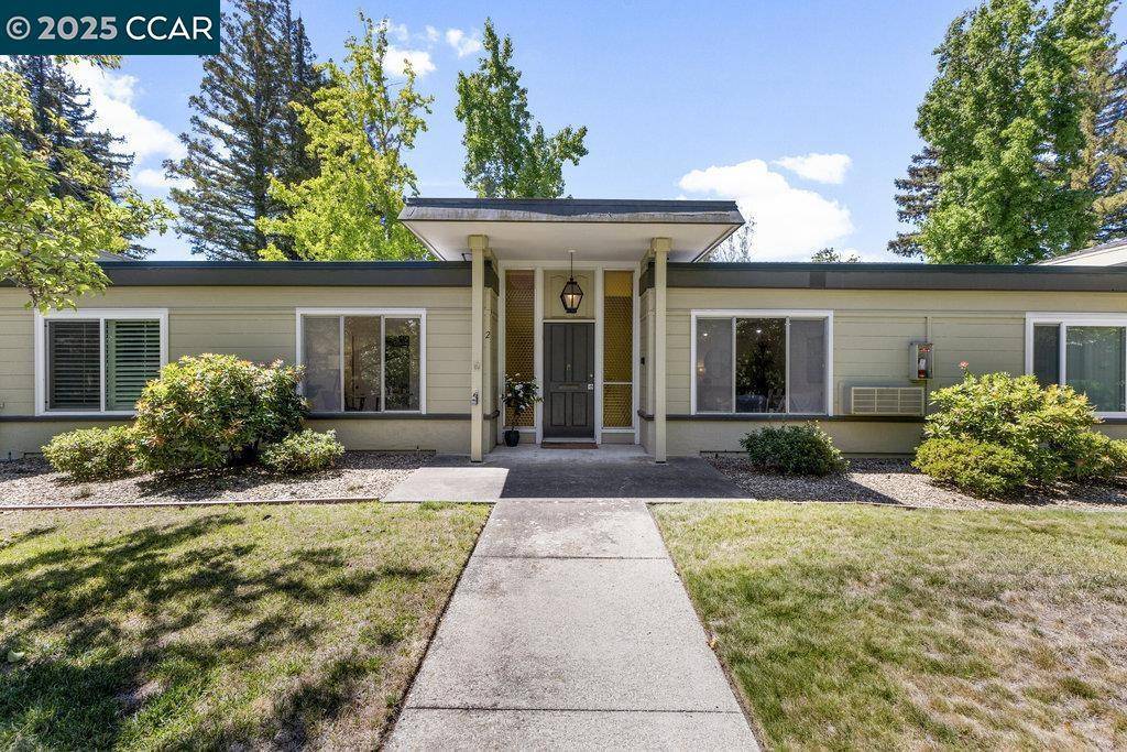 Walnut Creek, CA 94595,1833 Skycrest Dr #2