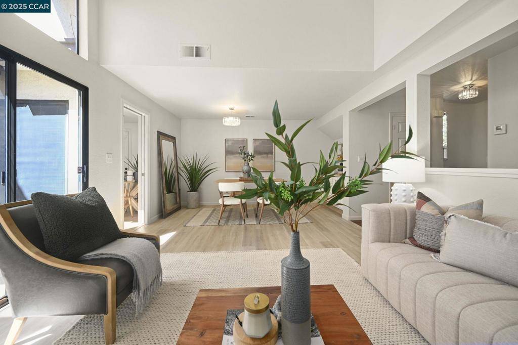 Walnut Creek, CA 94597,389 Pimlico Dr